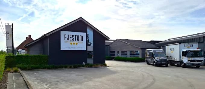 Fjestum
